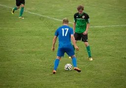 曼联一敌手,阵营惊现,岁未成年球,巅峰国际,巅峰国际官方网站,巅峰国际平台