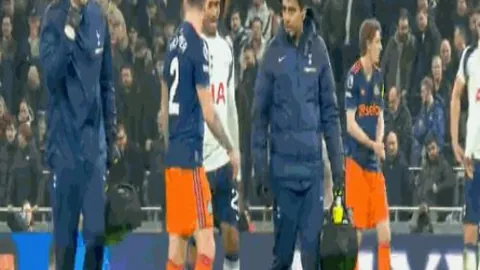 喋血对决：詹俊点评枪手蓝军争霸，独缺鸽影，略显平乏